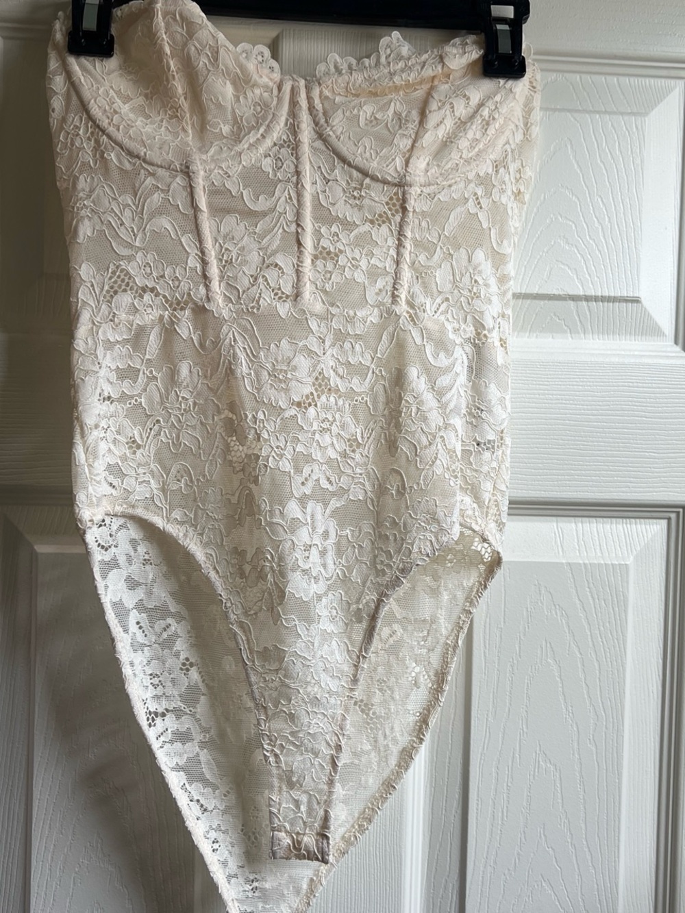 Zara Cream Lace Underwire Bodysuit